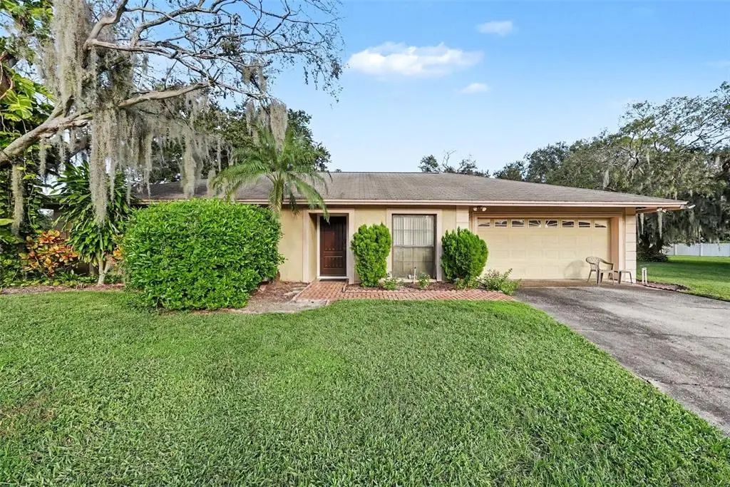 602 Speck Court, TAMPA