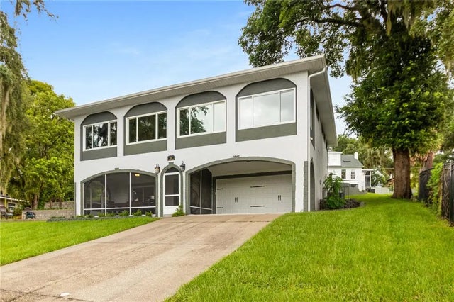 1011 Lake Gracie Drive, EUSTIS