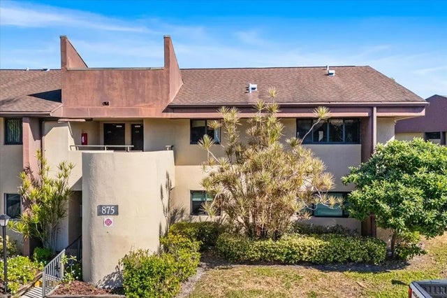 875 S Village Drive N 204, ST PETERSBURG