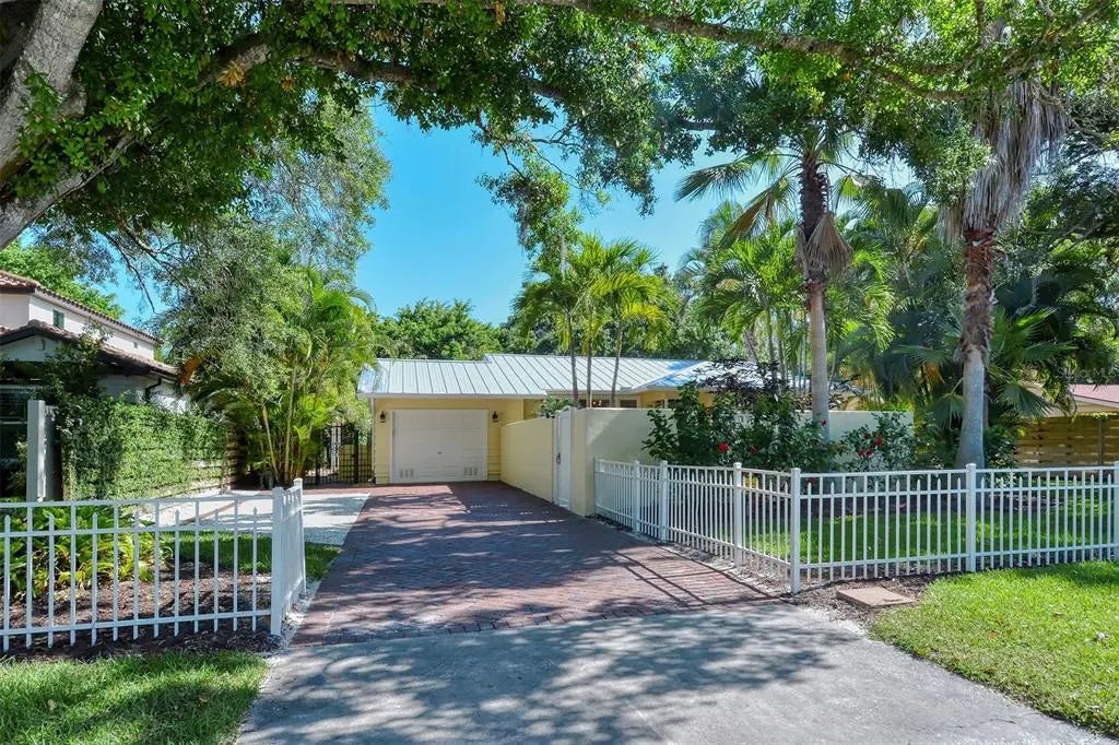 1747 Waldemere Street, SARASOTA