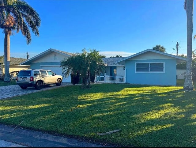 333 W Osceola Lane, COCOA BEACH