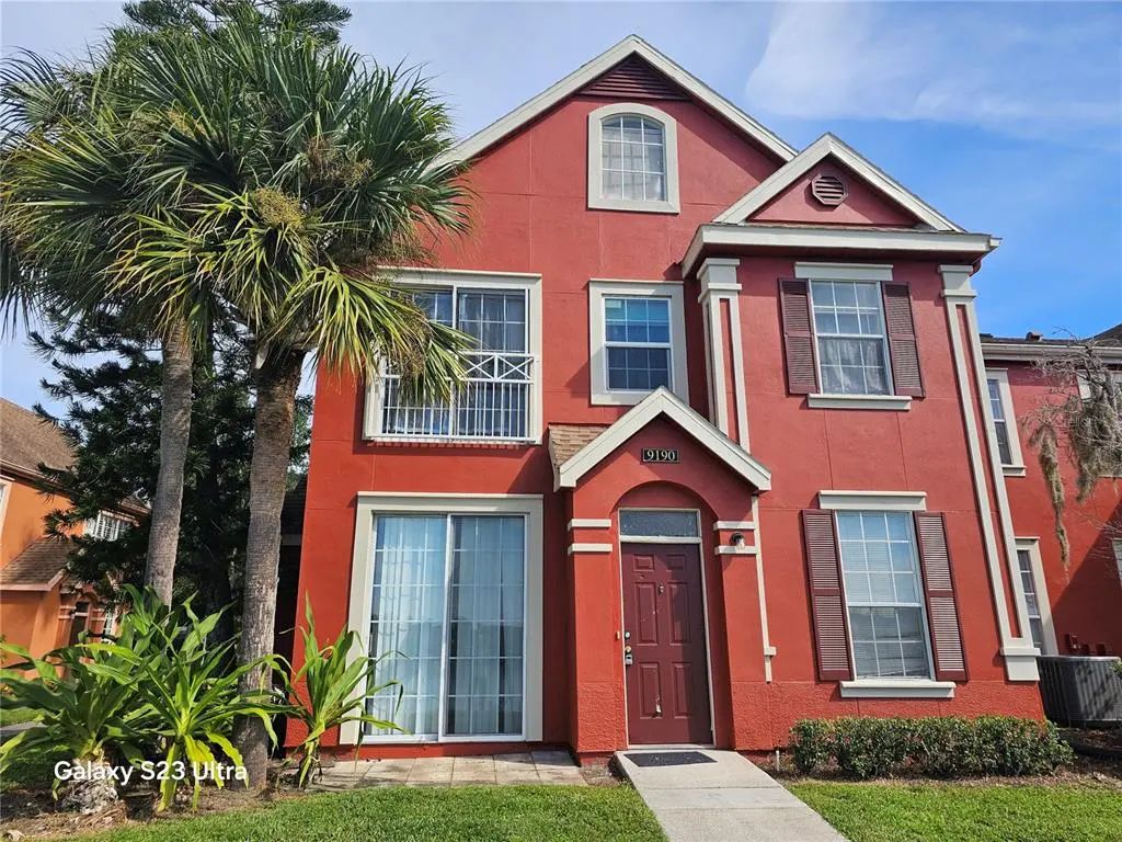 9190 Lake Chase Island Way, TAMPA