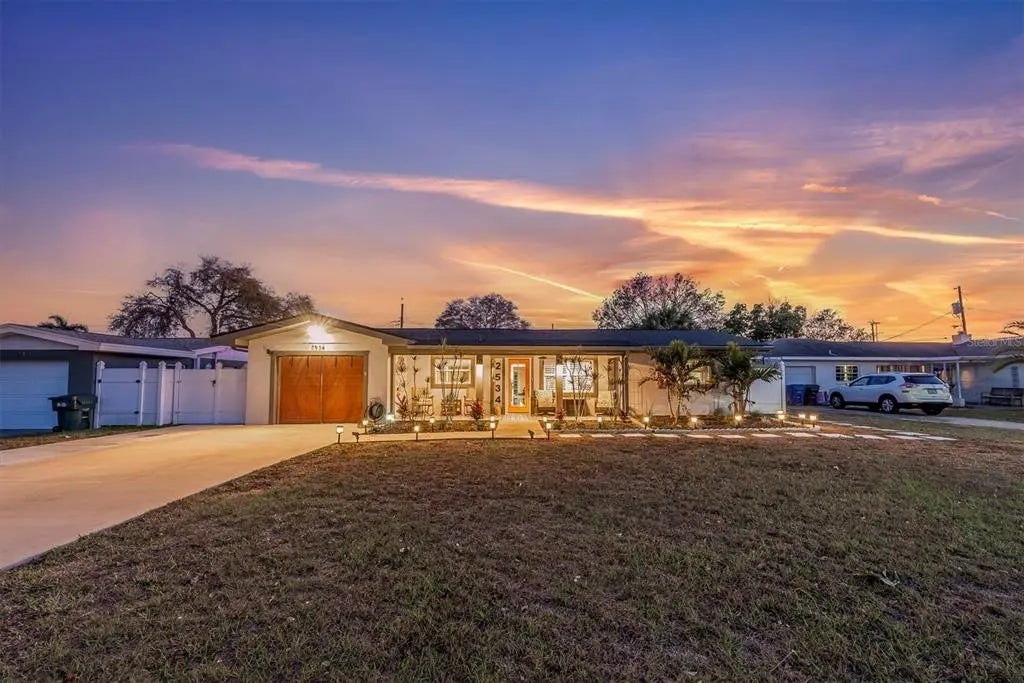 2534 Mineola Drive S, LARGO