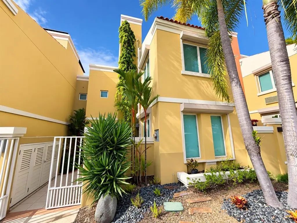 35 Portofino, HUMACAO