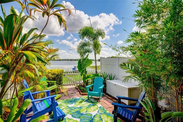 13734 Orange Sunset Drive, TAMPA