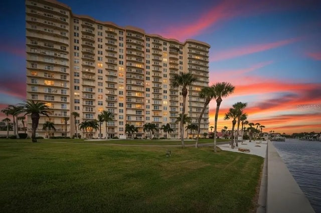 4900 Brittany Drive S 905, ST PETERSBURG