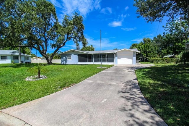 2521 Bismark Way, SARASOTA