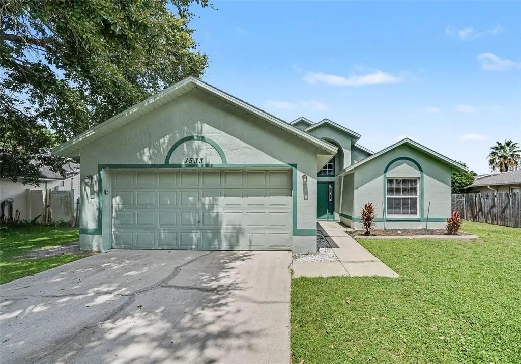 1533 Cypress Woods Circle, ST CLOUD
