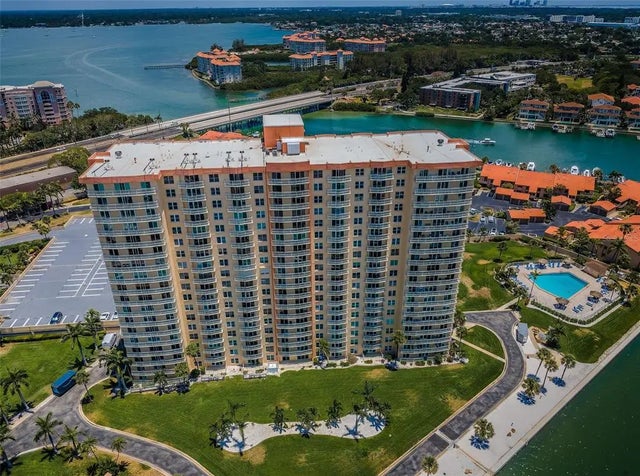4900 Brittany Drive S 1413, ST PETERSBURG