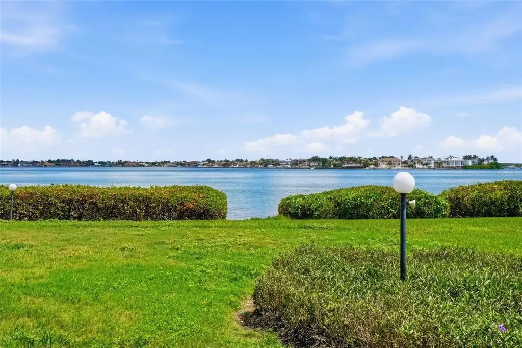 6104 Palma Del Mar Boulevard S 112, ST. PETERSBURG