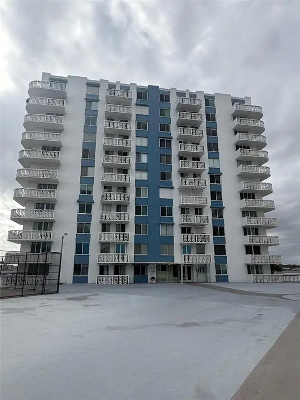 925 N Halifax Avenue 102, DAYTONA BEACH