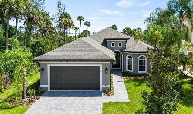 27 S Riverwalk Drive, PALM COAST