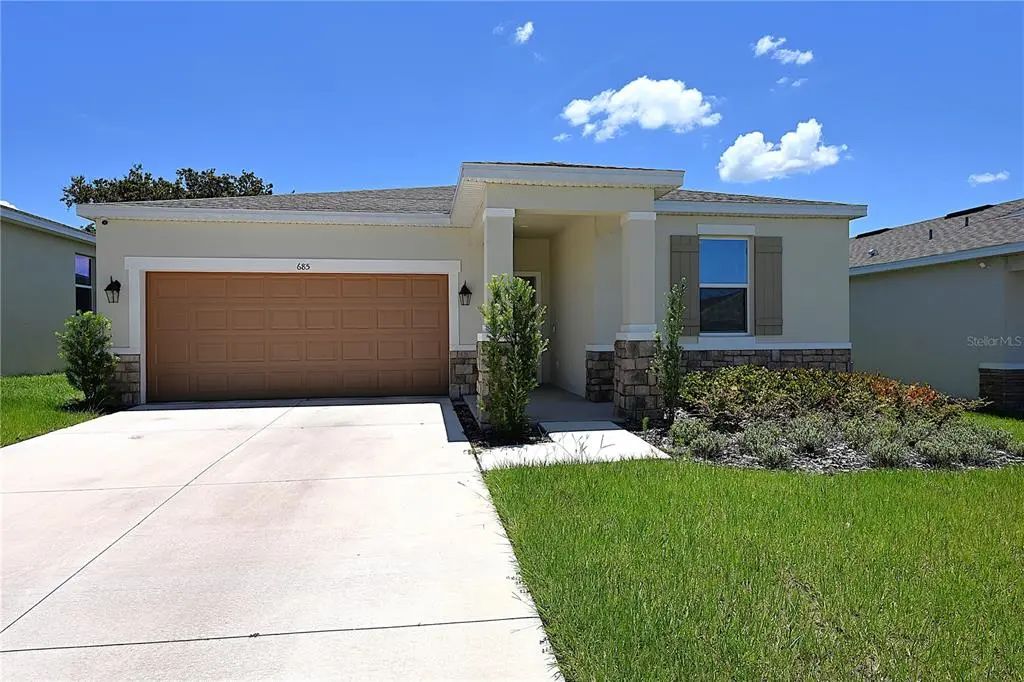 685 Crown Rose Drive, EAGLE LAKE