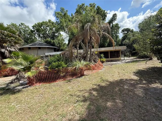 6904 Pinetree Lane E, LAKELAND