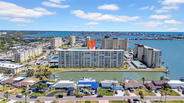 4725 Cove Circle 302, ST PETERSBURG