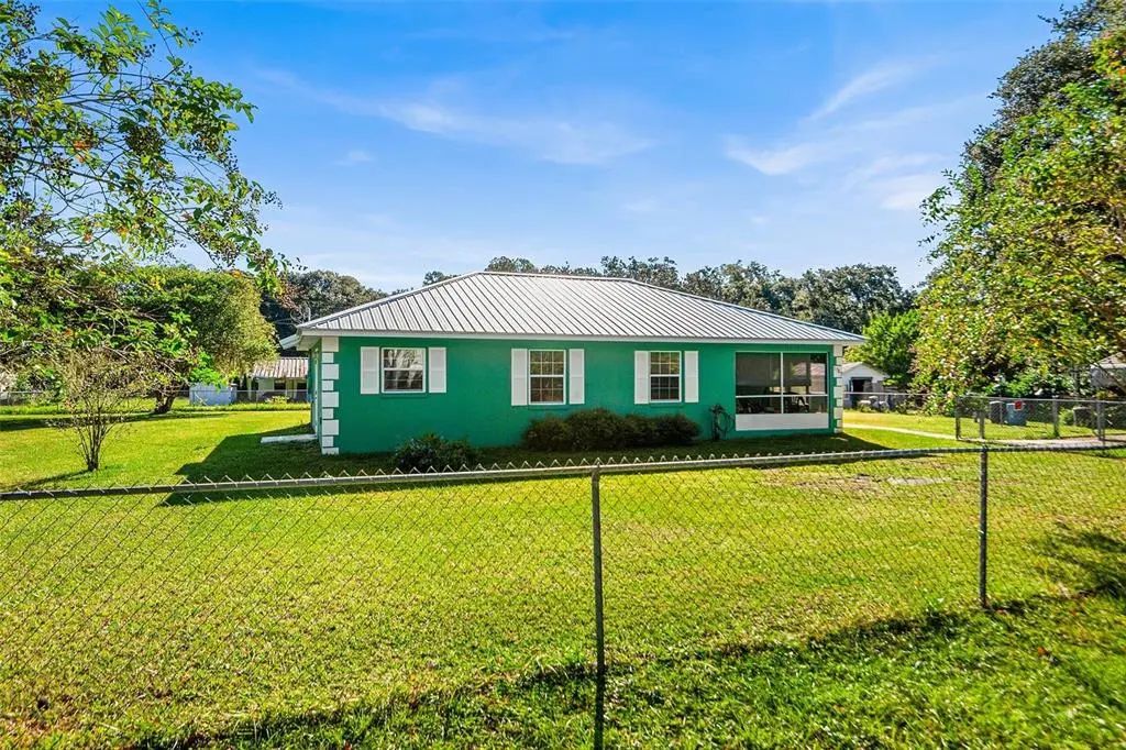 1703 Oakland Road W, LAKELAND