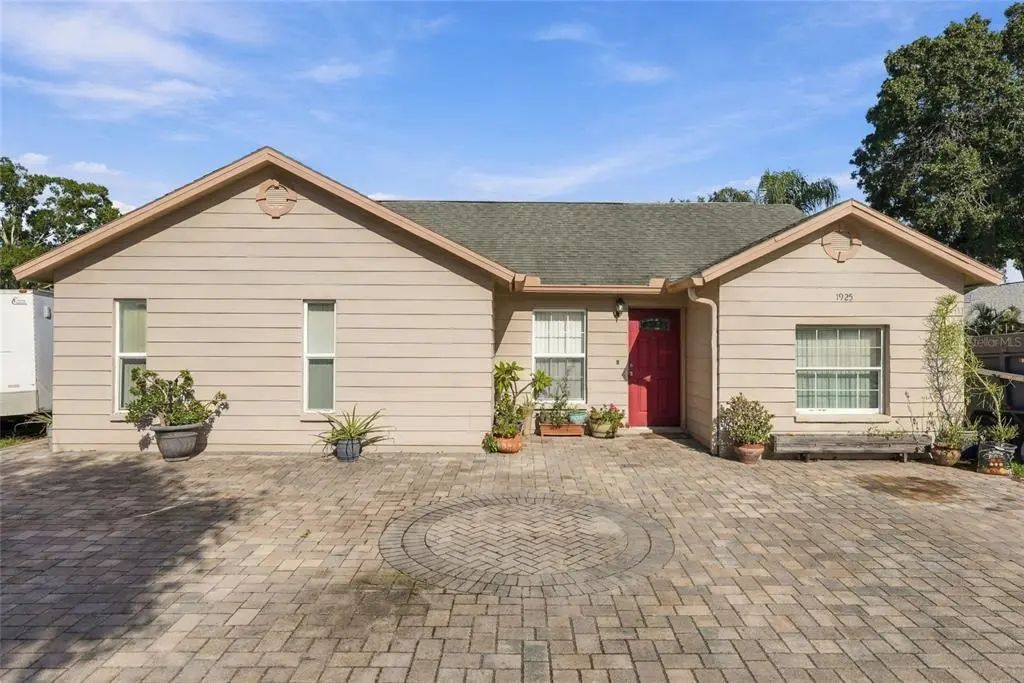 1925 Castle Bay Court, OLDSMAR