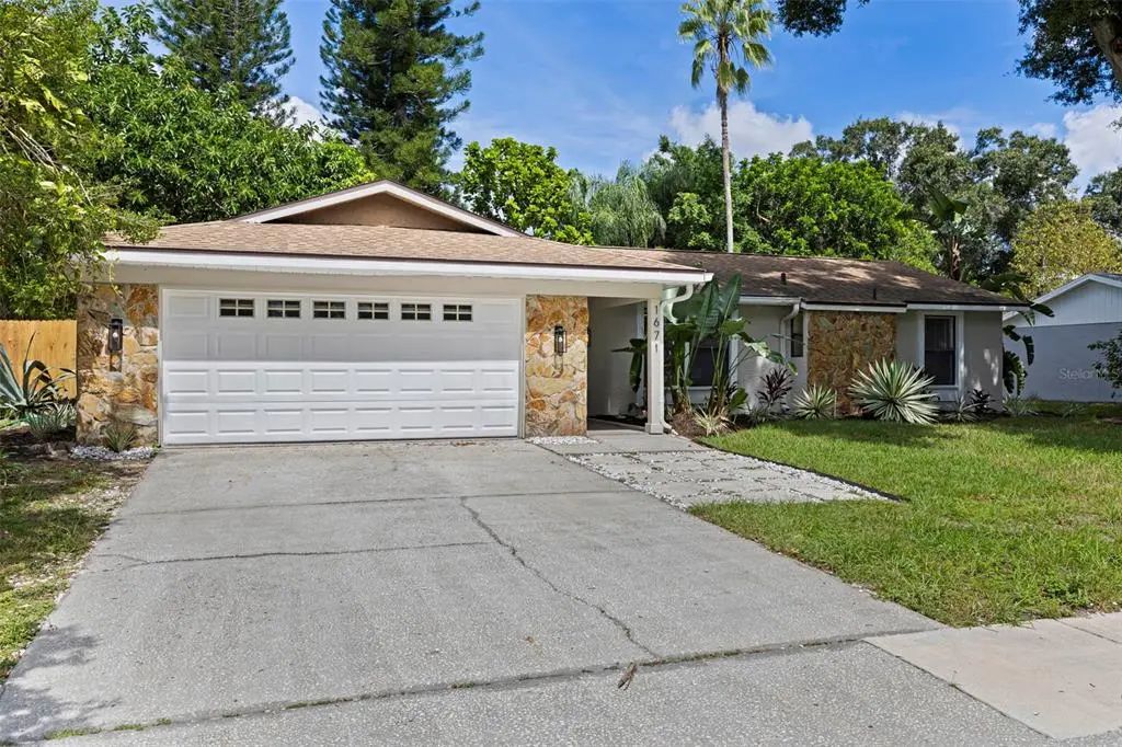 1671 Castlewood Lane, PALM HARBOR