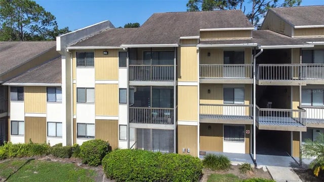 13287 Arbor Pointe Circle 302, TAMPA