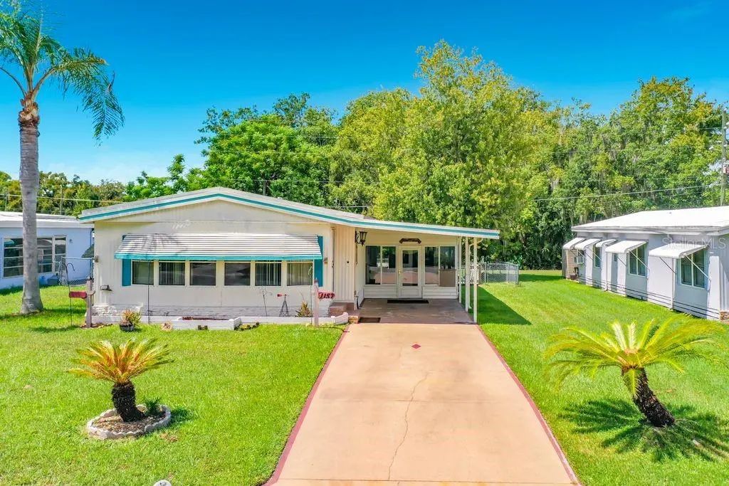 1157 Capella Drive, TAVARES