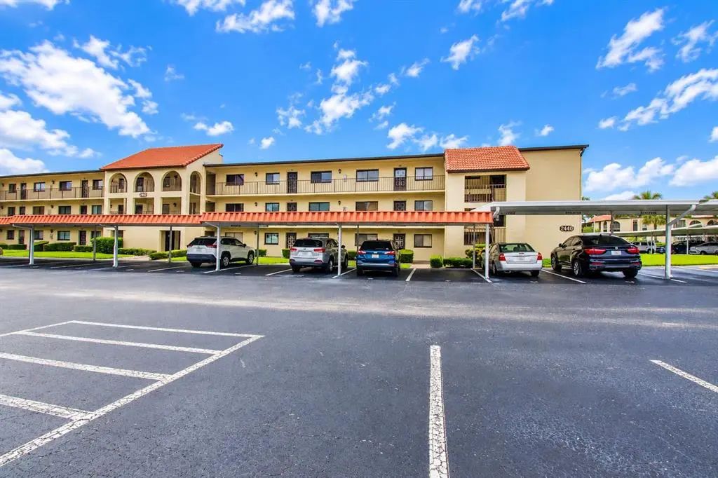 2440 Winding Creek Boulevard 307, CLEARWATER