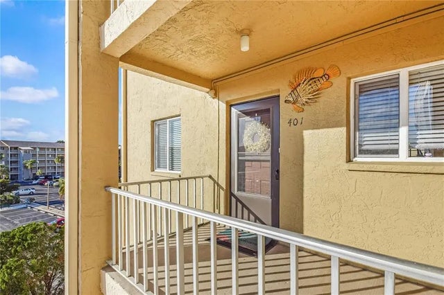 3617 Lake Bayshore Drive J-401, BRADENTON