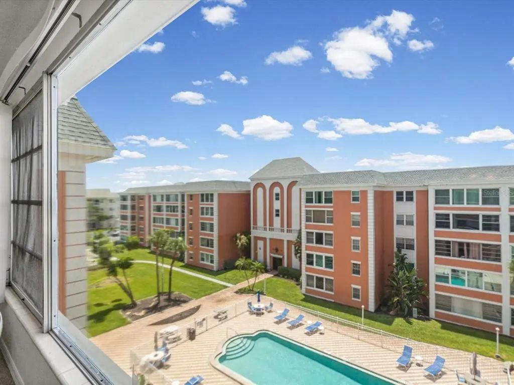 6800 20th Avenue N 503, ST. PETERSBURG