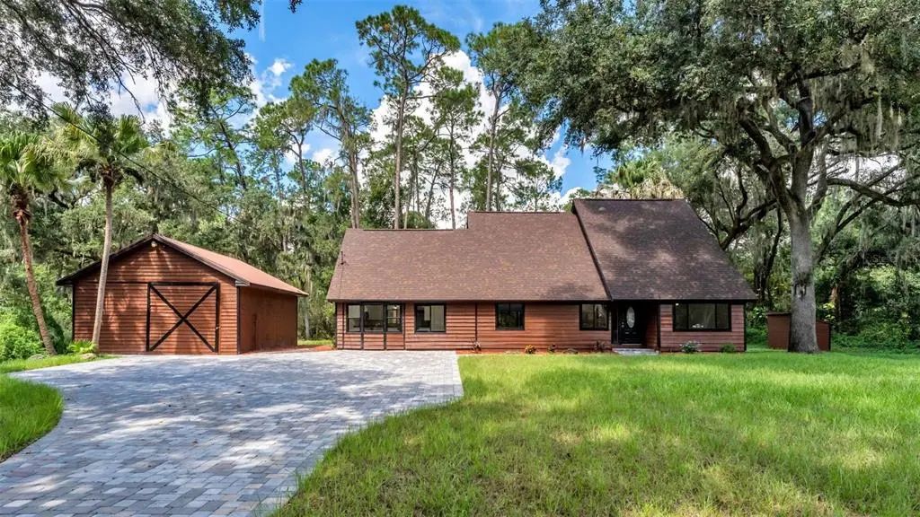 1743 Itchepackesassa Drive, LAKELAND
