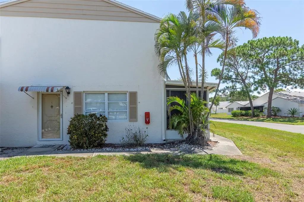 3281 38th Way S C, ST PETERSBURG