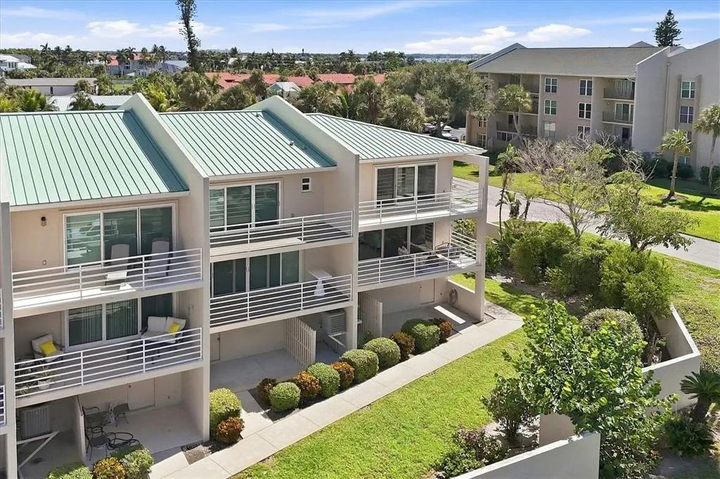 797 Benjamin Franklin Drive 9, SARASOTA
