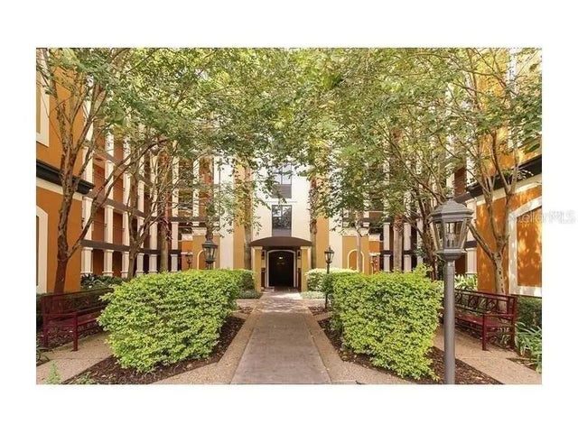 12527 Floridays Resort Unit 101-e Drive, ORLANDO