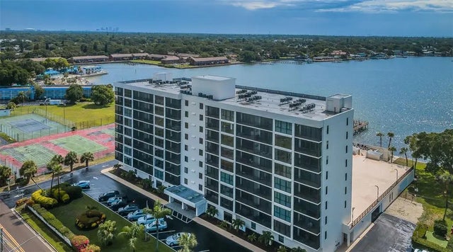 7100 Sunshine Skyway Lane S 608, ST PETERSBURG