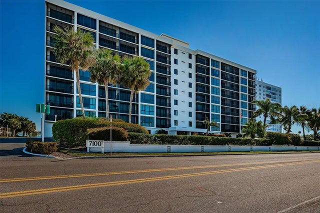 7100 Sunshine Skyway Lane S 608, ST PETERSBURG