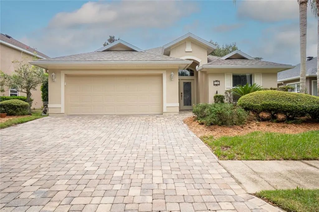 74 Southlake Drive, PALM COAST