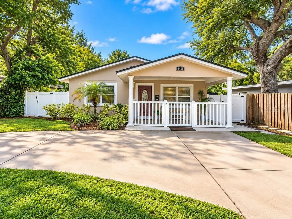 2429 Park Street N, ST. PETERSBURG