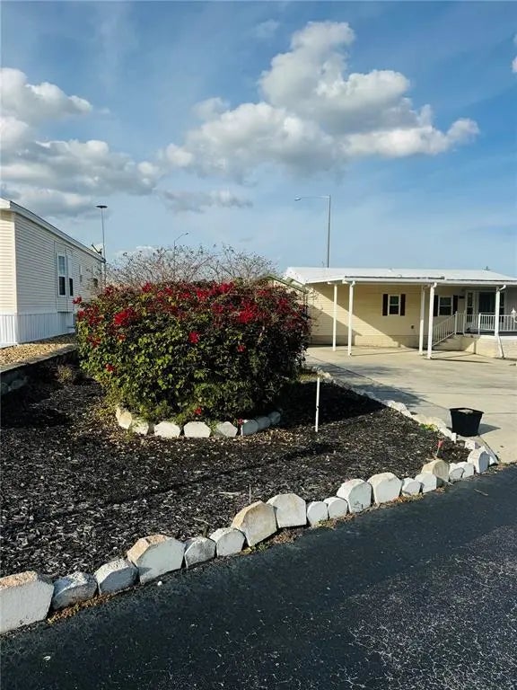 917 St George Dr, DAVENPORT