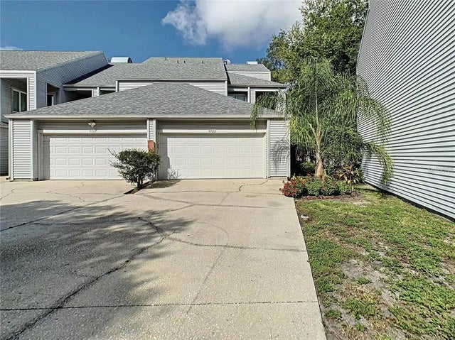 9722 Tiffany Oaks Lane 14, TAMPA