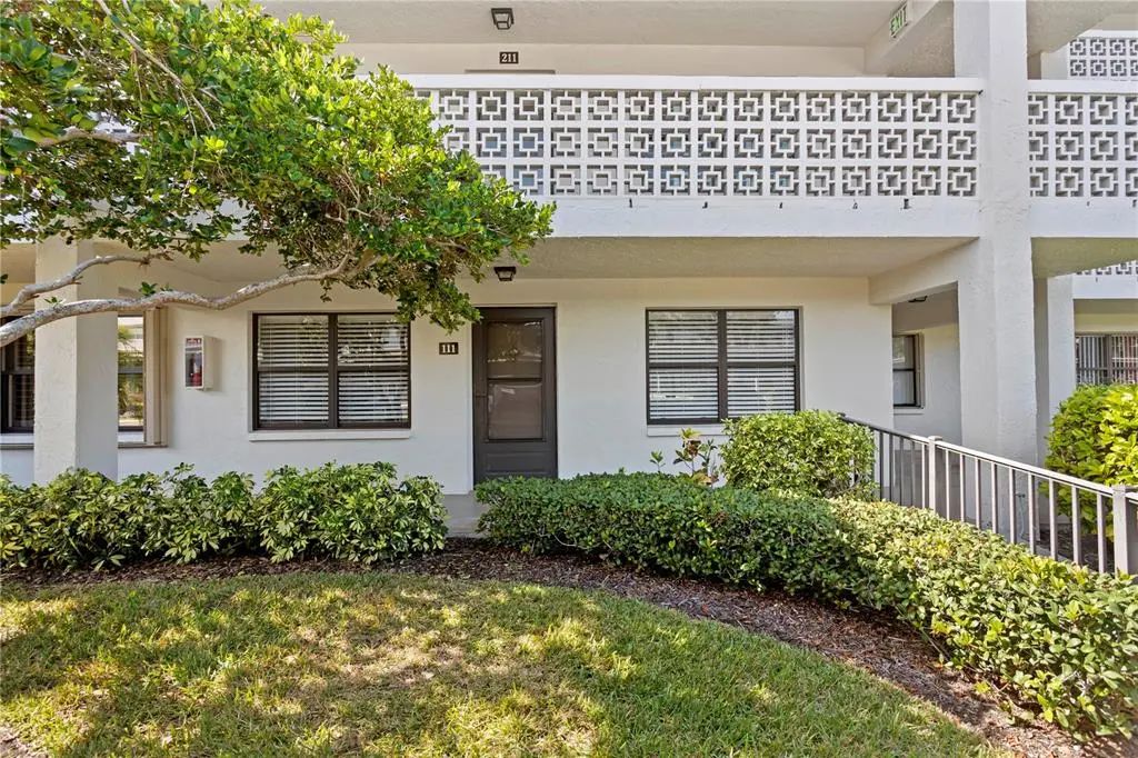 4910 Bay Street Ne 111, ST. PETERSBURG