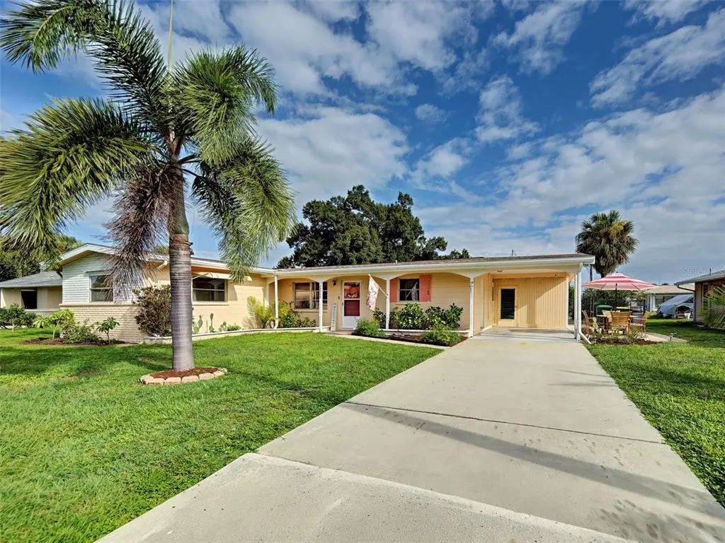 22542 Elmira Boulevard, PORT CHARLOTTE