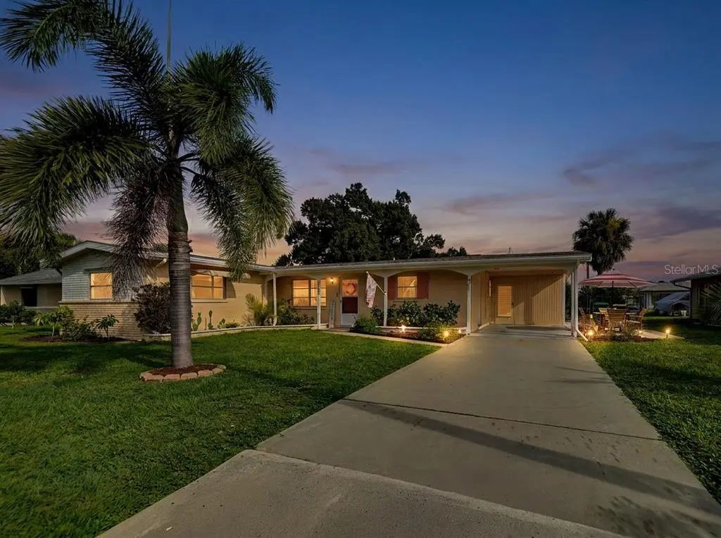 22542 Elmira Boulevard, PORT CHARLOTTE