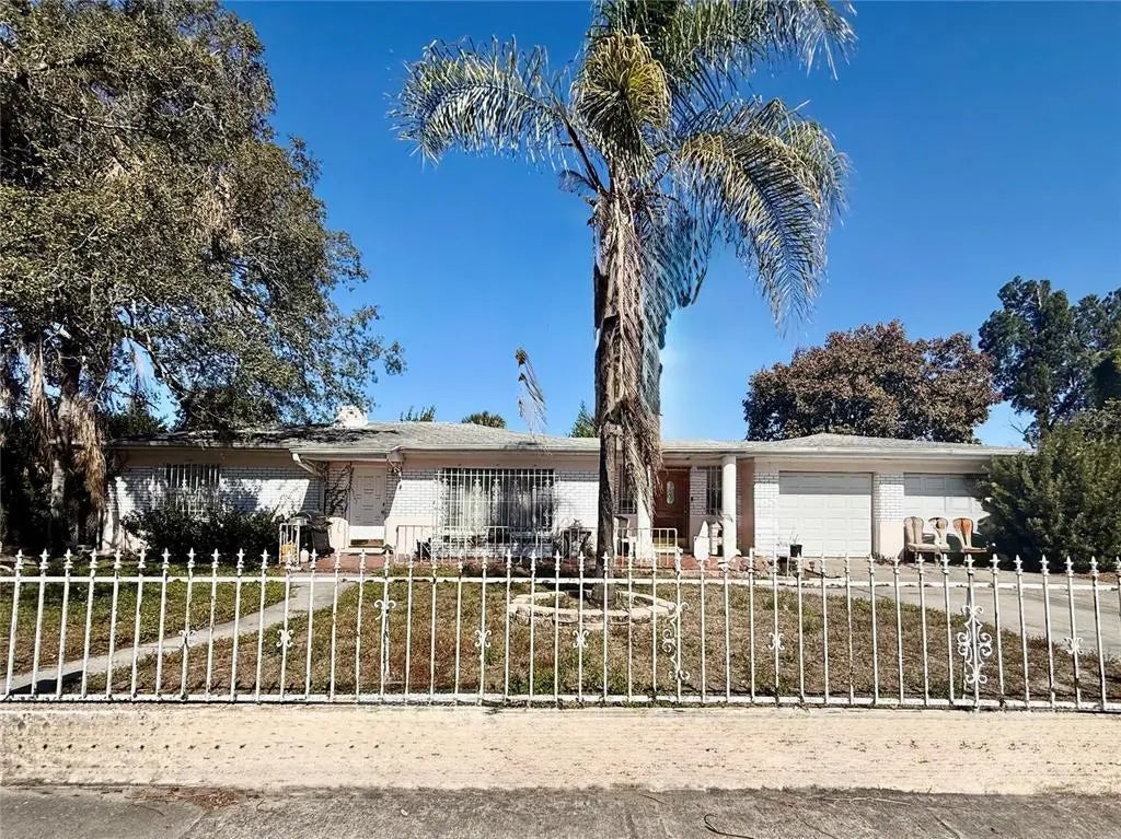 3206 E Giddens Avenue, TAMPA