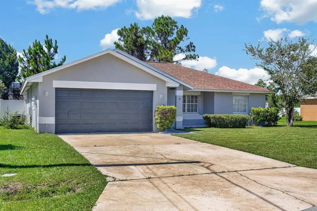 7 Brownstone Lane, PALM COAST