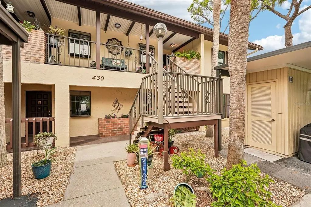 430 Mission Trail E B, VENICE