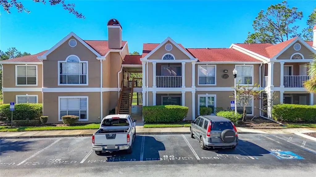 9481 Highland Oak Drive 1202, TAMPA