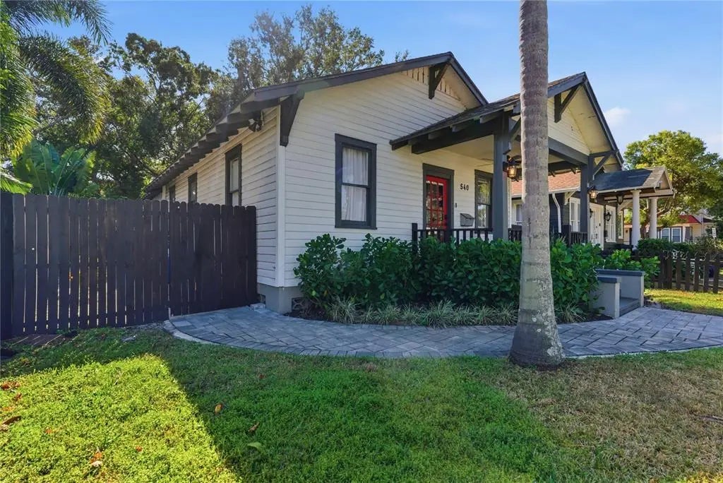 540 9th Avenue N, ST PETERSBURG