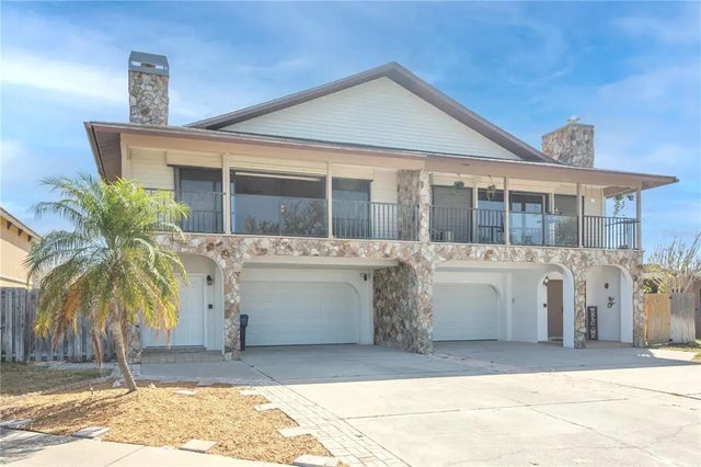 7085 Sunset Drive S A, ST PETERSBURG