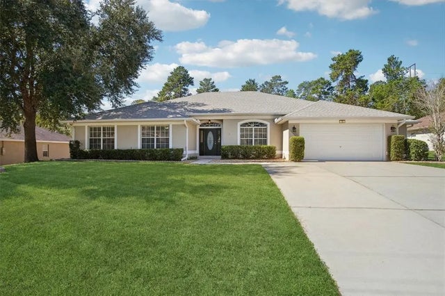 70 Grass Street, HOMOSASSA