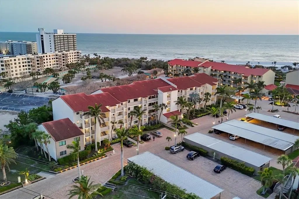 6236 Midnight Pass Road 300