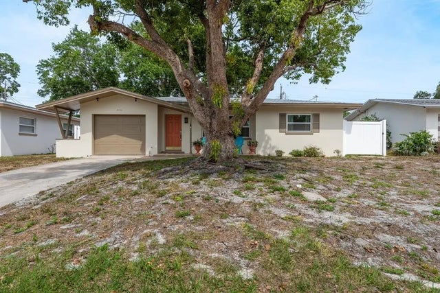 2153 Pocahontas Drive, LARGO