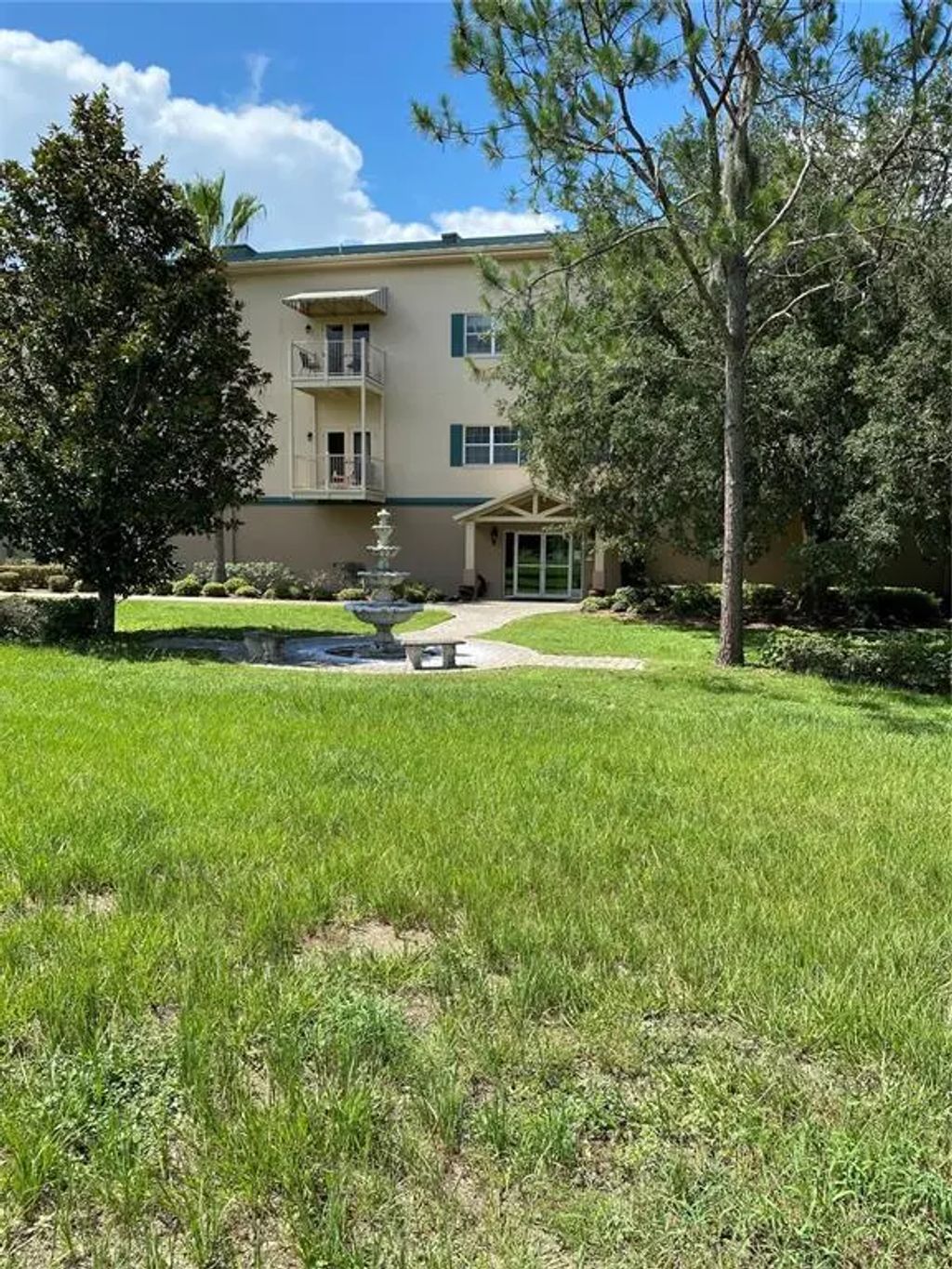 8176 Southern Pines Drive 8176, BROOKSVILLE